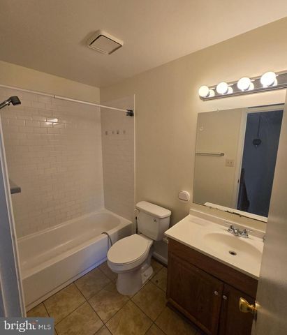 15318 GUNSMITH TER, Woodbridge, VA 22191