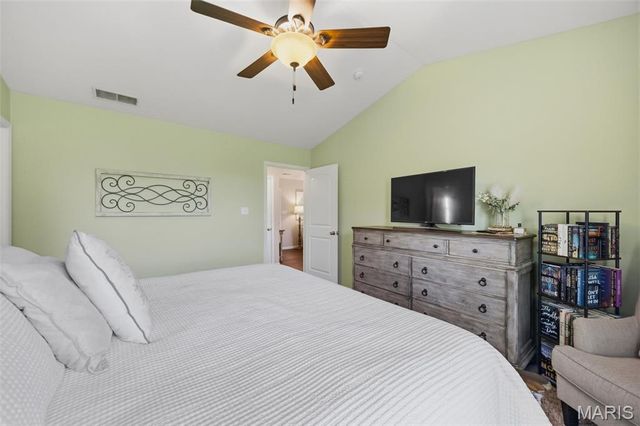 1004 Wolf Creek Drive, Farmington, MO 63640
