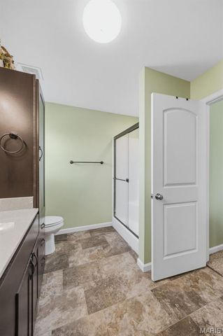 1004 Wolf Creek Drive, Farmington, MO 63640