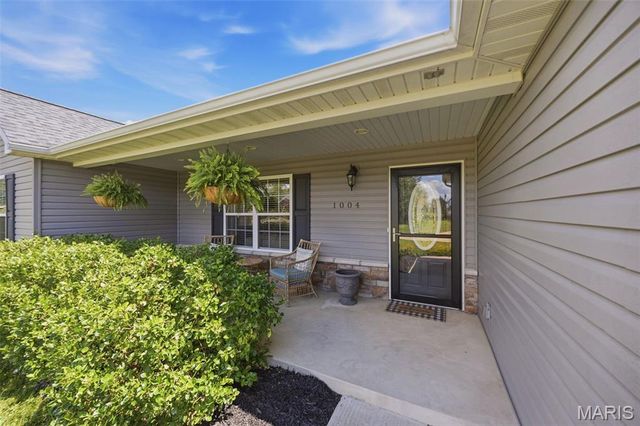 1004 Wolf Creek Drive, Farmington, MO 63640