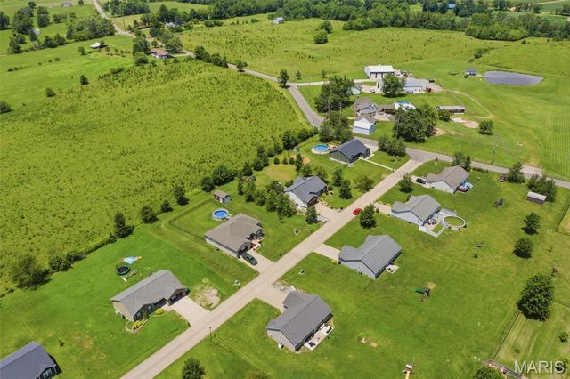 1004 Wolf Creek Drive, Farmington, MO 63640