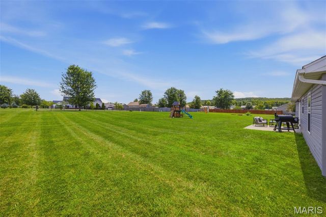 1004 Wolf Creek Drive, Farmington, MO 63640
