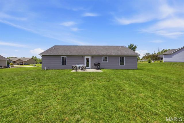 1004 Wolf Creek Drive, Farmington, MO 63640