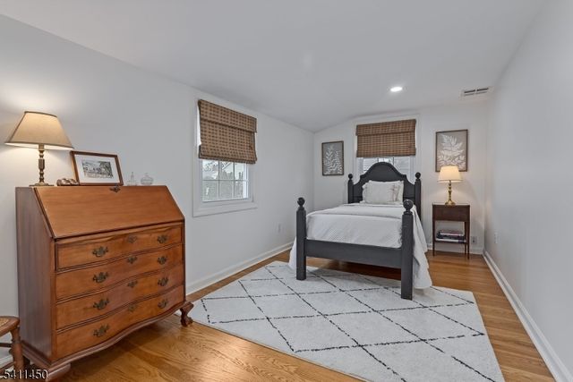 735 Castleman Dr, Westfield Town, NJ 07090