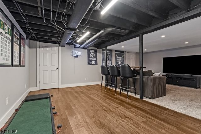 735 Castleman Dr, Westfield Town, NJ 07090