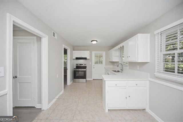 2421 Spring Garden Drive SW, Atlanta, GA 30315