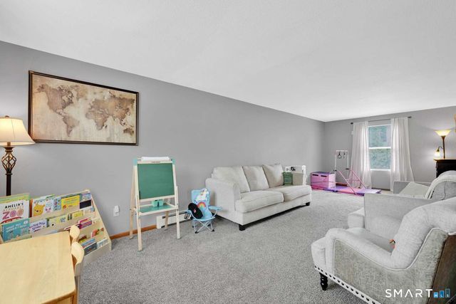 10 Summer Street, Enfield, CT 06082