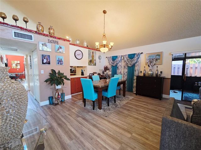 8500 NW 31st Ct 8500, Sunrise, FL 33351