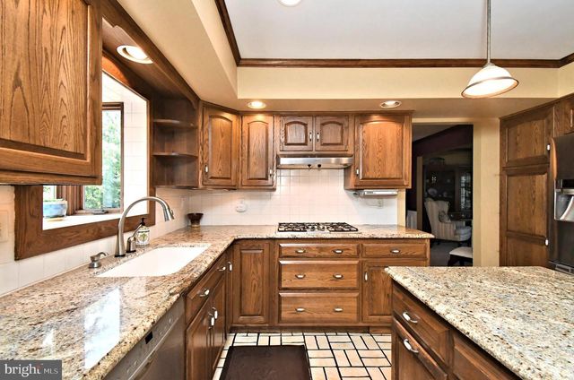 1364 MARK DR, West Chester, PA 19380
