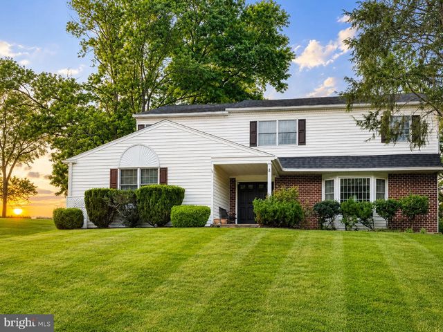 1364 MARK DR, West Chester, PA 19380