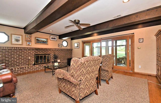 1364 MARK DR, West Chester, PA 19380
