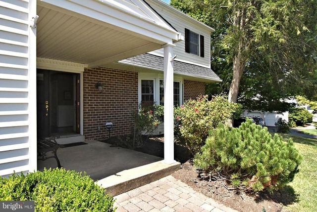 1364 MARK DR, West Chester, PA 19380