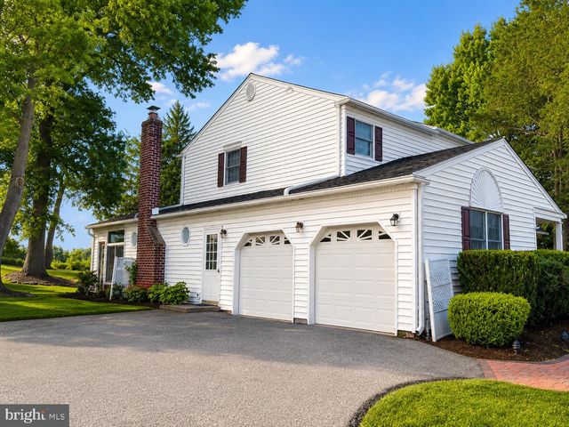 1364 MARK DR, West Chester, PA 19380