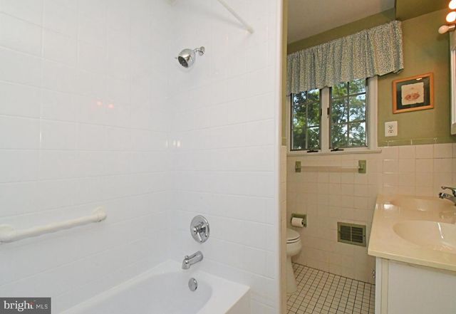 1364 MARK DR, West Chester, PA 19380