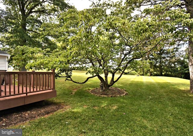 1364 MARK DR, West Chester, PA 19380