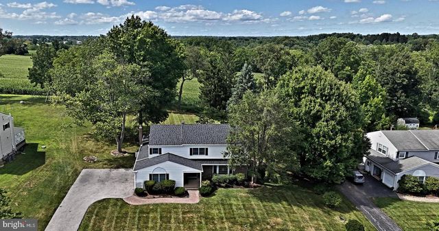 1364 MARK DR, West Chester, PA 19380