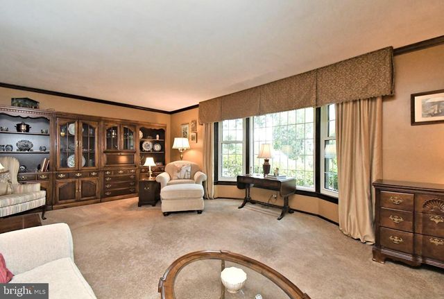 1364 MARK DR, West Chester, PA 19380