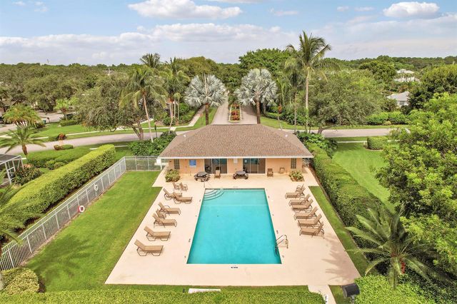323 Spruce Street 323, Boynton Beach, FL 33426