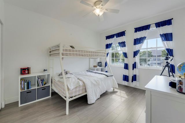 323 Spruce Street 323, Boynton Beach, FL 33426