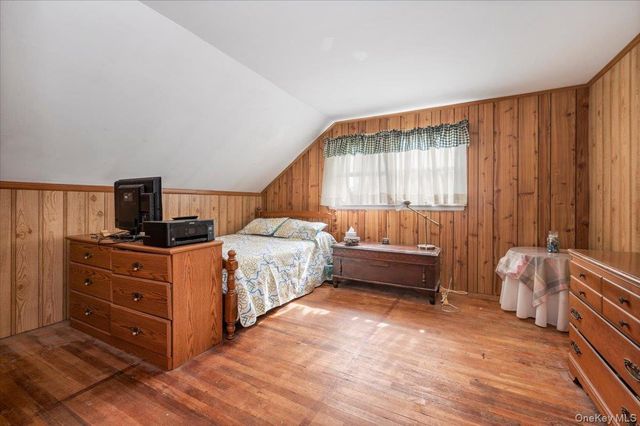 145 Raleigh Lane, West Islip, NY 11795