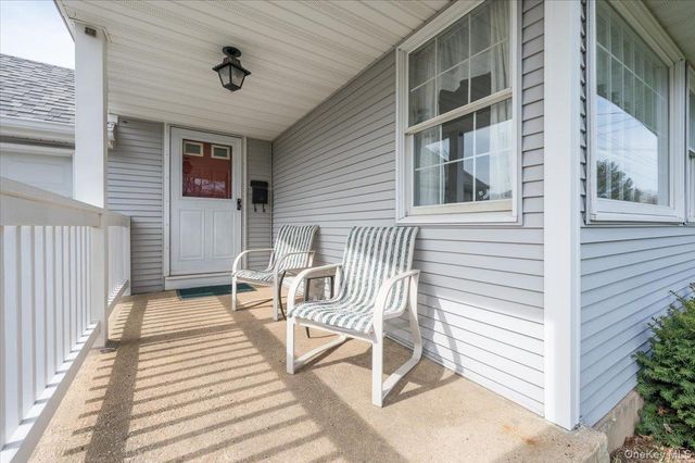 145 Raleigh Lane, West Islip, NY 11795