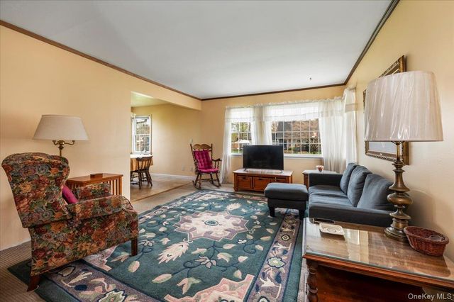 145 Raleigh Lane, West Islip, NY 11795