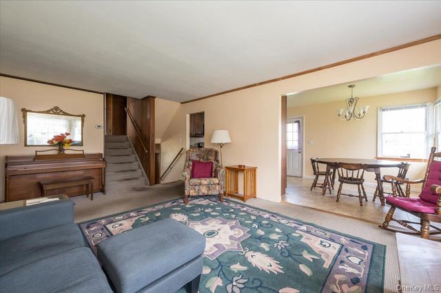 145 Raleigh Lane, West Islip, NY 11795