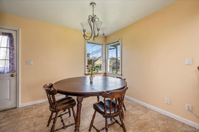 145 Raleigh Lane, West Islip, NY 11795
