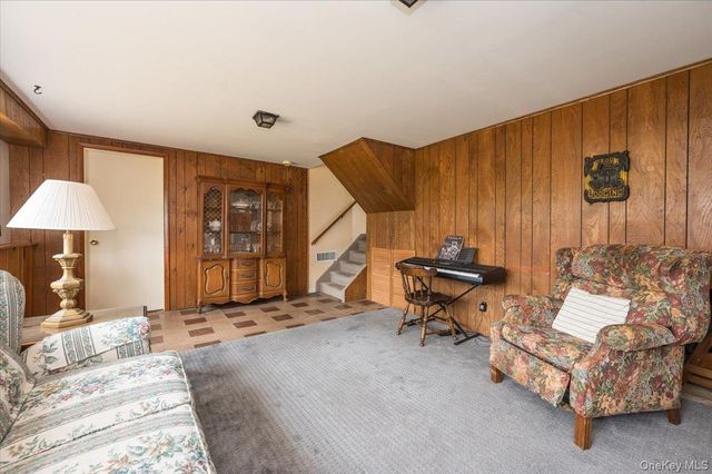 145 Raleigh Lane, West Islip, NY 11795
