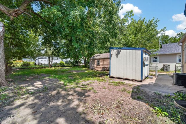 4032 2nd Avenue, Des Moines, IA 50313