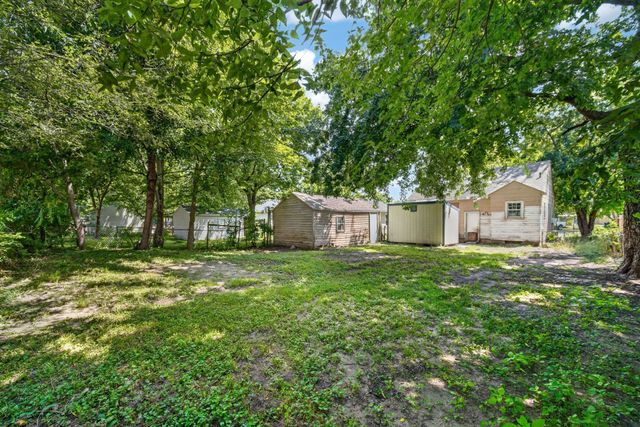4032 2nd Avenue, Des Moines, IA 50313