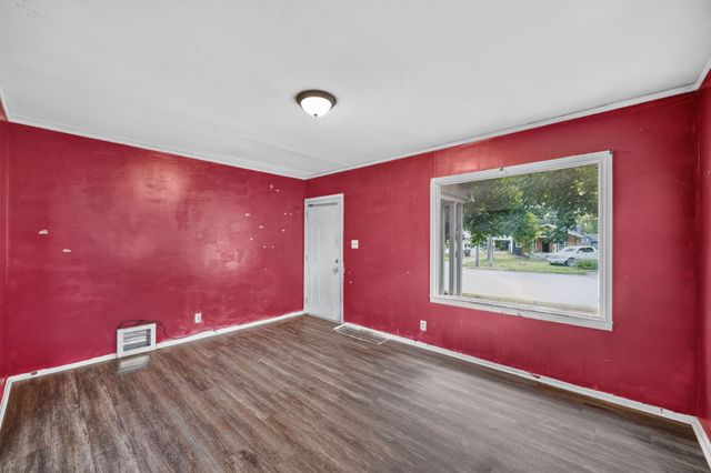 4032 2nd Avenue, Des Moines, IA 50313