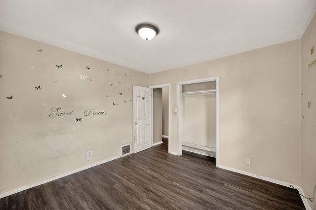 4032 2nd Avenue, Des Moines, IA 50313