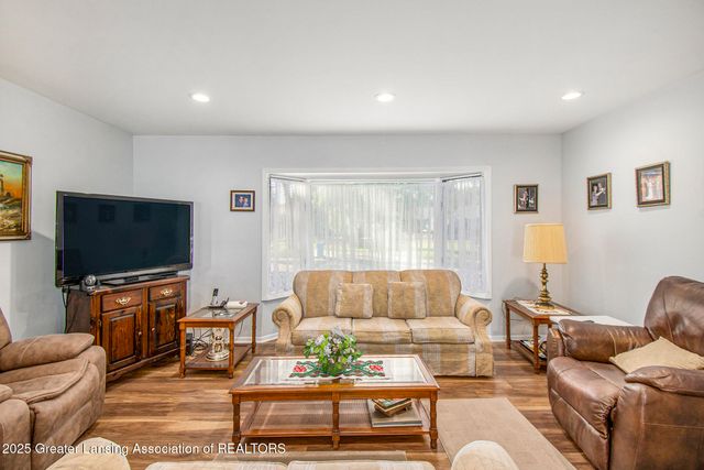 2711 Lasalle Boulevard, Lansing, MI 48912