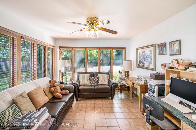 2711 Lasalle Boulevard, Lansing, MI 48912