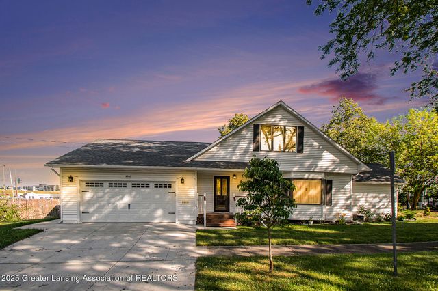 2711 Lasalle Boulevard, Lansing, MI 48912