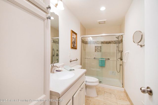 2711 Lasalle Boulevard, Lansing, MI 48912