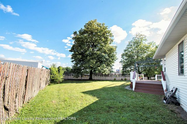 2711 Lasalle Boulevard, Lansing, MI 48912