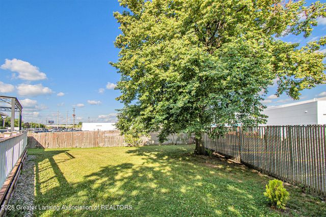 2711 Lasalle Boulevard, Lansing, MI 48912