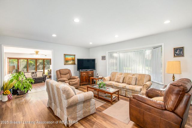 2711 Lasalle Boulevard, Lansing, MI 48912