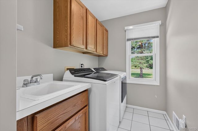 4037 Chilson Road, Genoa Township, MI 48843