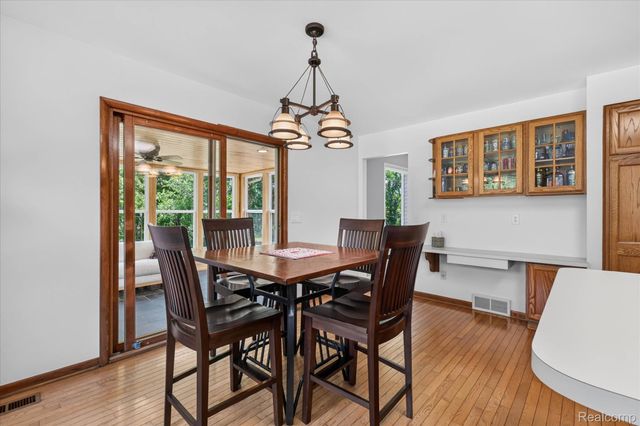 4037 Chilson Road, Genoa Township, MI 48843