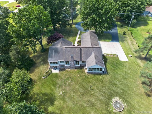 4037 Chilson Road, Genoa Township, MI 48843