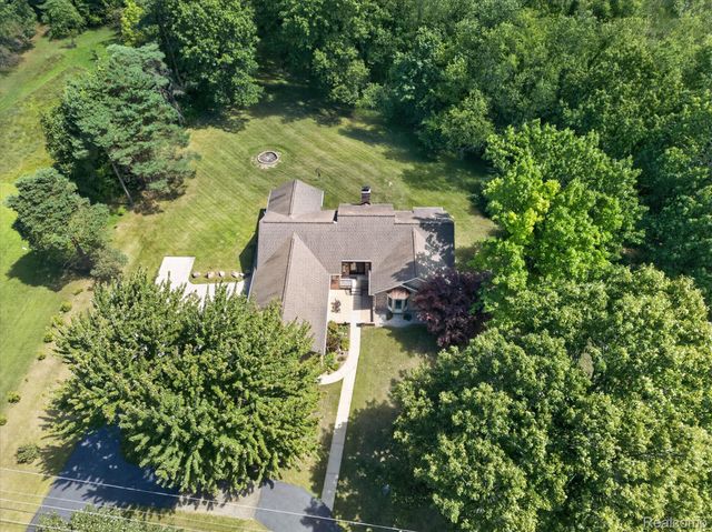 4037 Chilson Road, Genoa Township, MI 48843