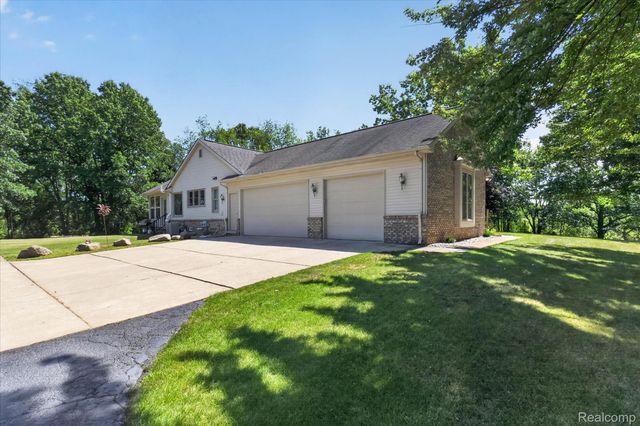 4037 Chilson Road, Genoa Township, MI 48843