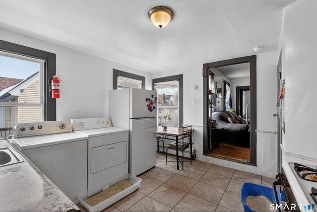 120 Bond Street, Hartford, CT 06114