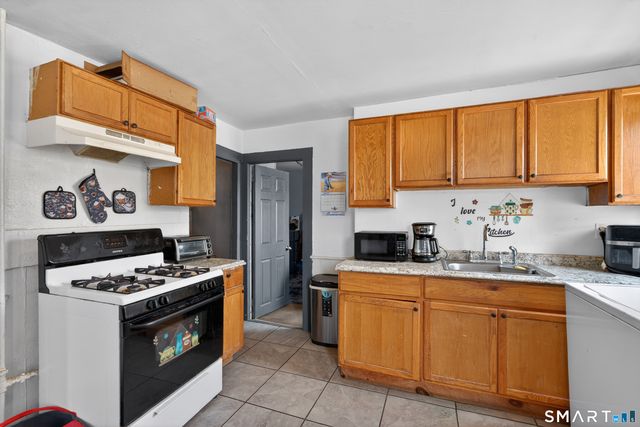 120 Bond Street, Hartford, CT 06114