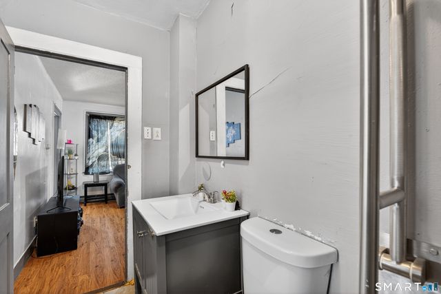 120 Bond Street, Hartford, CT 06114