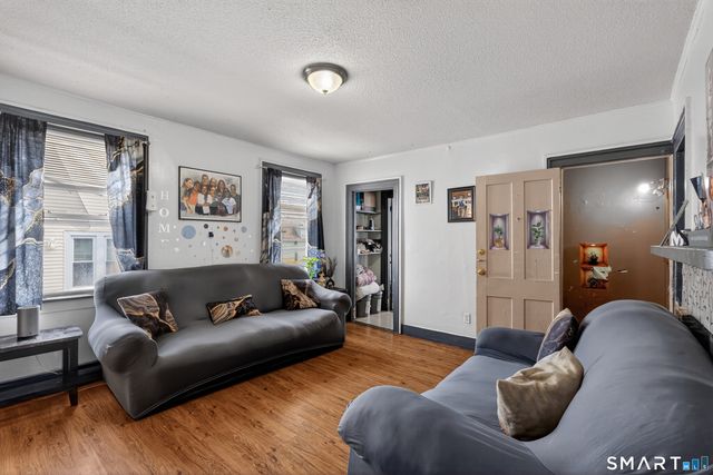 120 Bond Street, Hartford, CT 06114