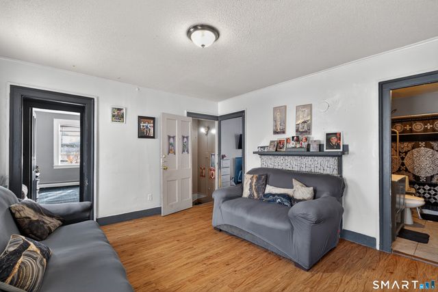 120 Bond Street, Hartford, CT 06114